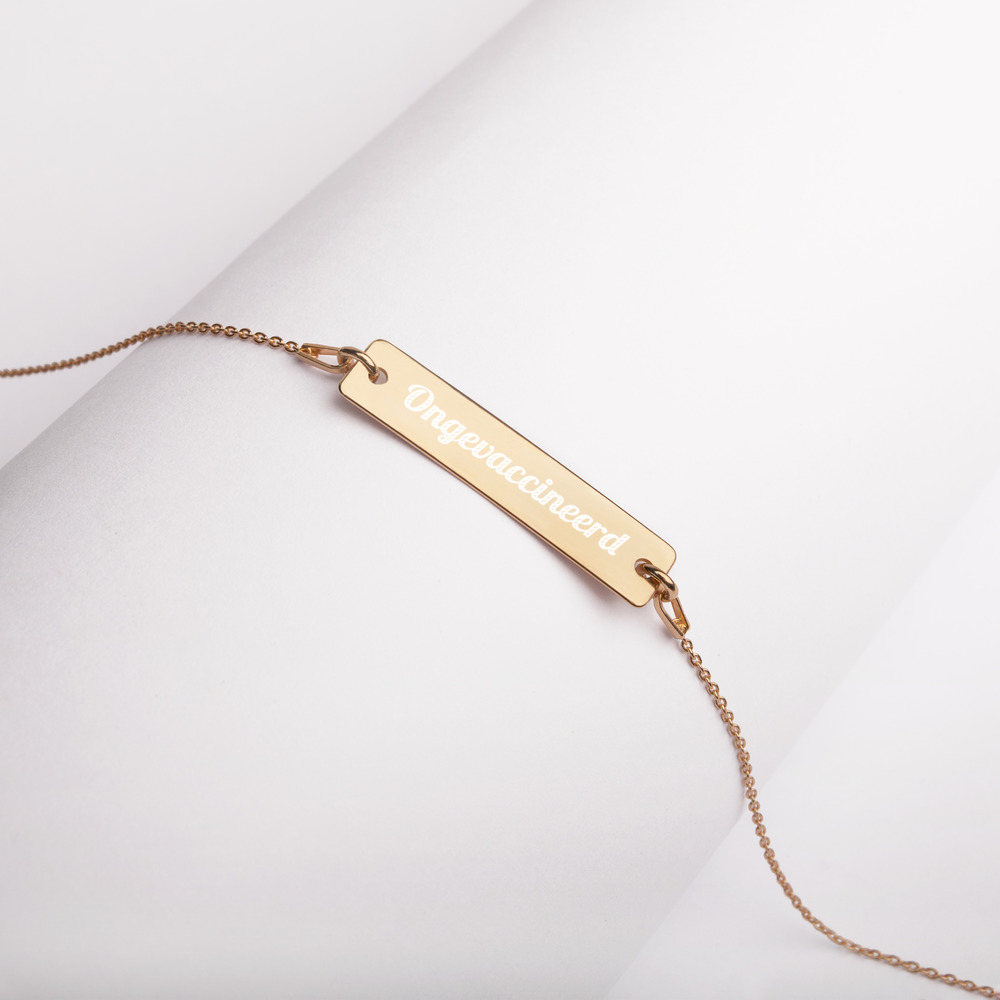 engraved-silver-bar-chain-necklace-24k-gold-coating-lifestyle-2-60d8a7f50d591.jpg